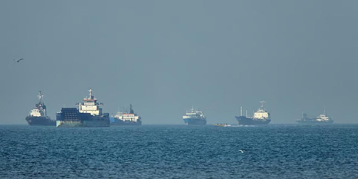 Iran closes Strait of Hormuz over Israeli attacks in Lebanon
