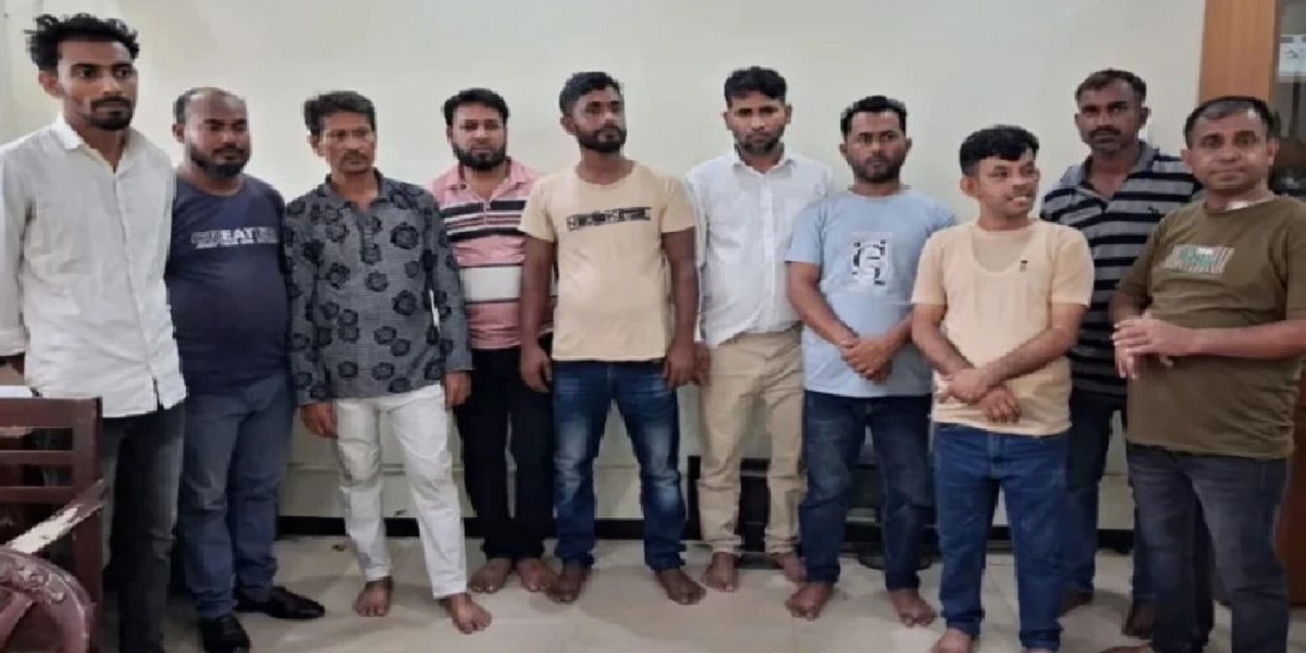 Banned AL brings out flash procession in capital, 10 detained