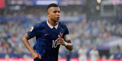 Mbappé scores twice to tie for second-most World Cup goals