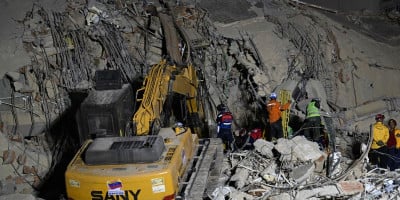Venezuela earthquakes toll more than doubles to 589: president