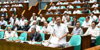 PM pledges to restore discipline in economy