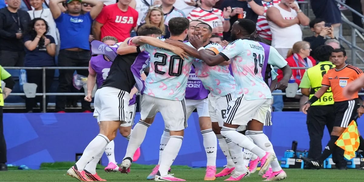Belgium eliminate USA to reach quarterfinals after 4-1 demolition job
