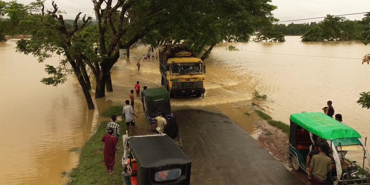 Flood, landslides death toll climbs to 51