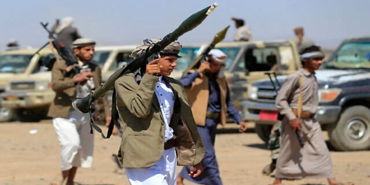 Houthis fire missiles at Saudi Arabia after Riyadh's bombing on Yemen airport